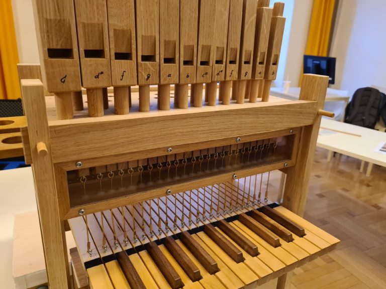 Wie ist eine Orgel aufgebaut?