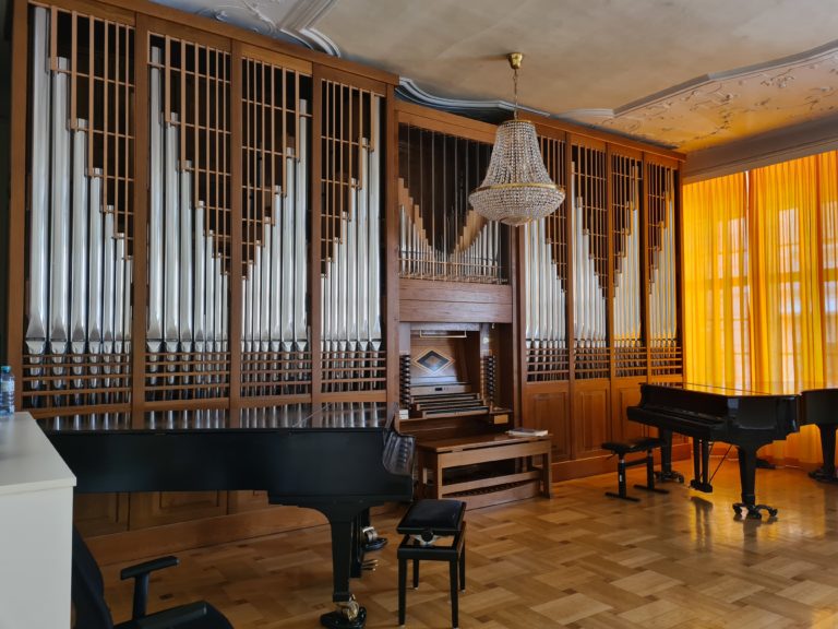 Video: Die Orgel und wie man sie spielt